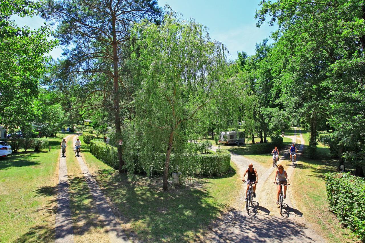 Le Plein Air Des Bories Hotel Carsac-Aillac Eksteriør billede